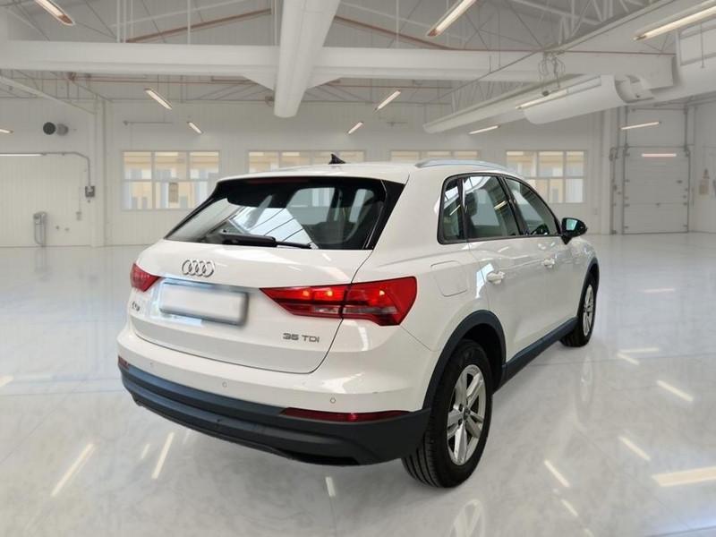 AUDI Q3 35 TDI S tronic Business