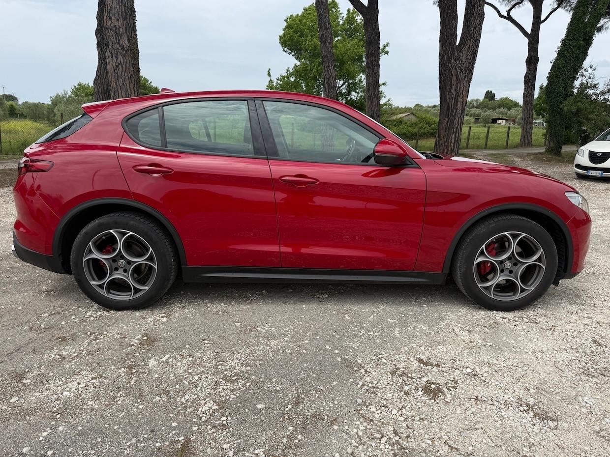 Alfa Romeo Stelvio 2.2 Turbodiesel 160 CV AT8 RWD Rosso Edizione