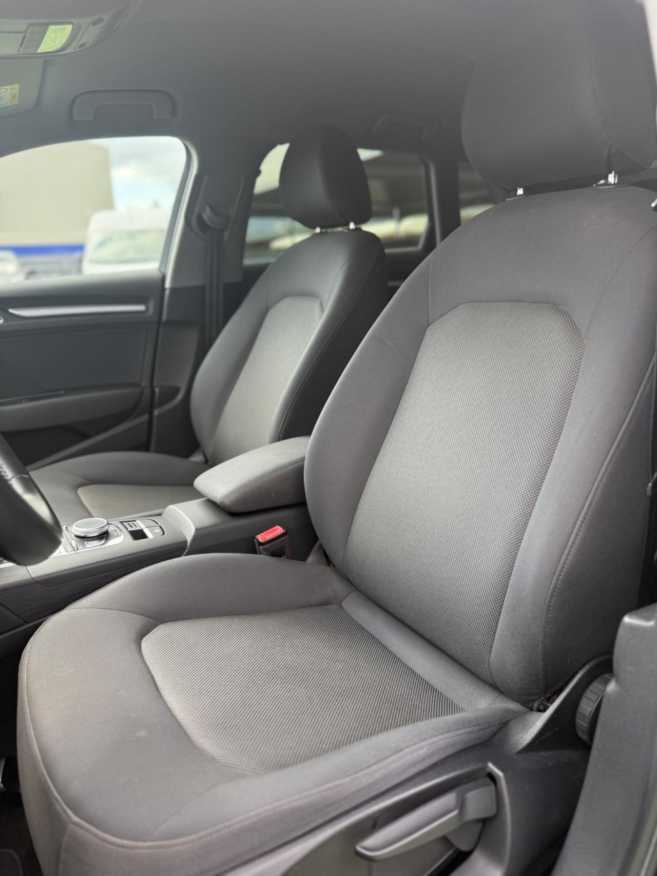 Audi A3 SPB 1.6 Diesel S-LINE