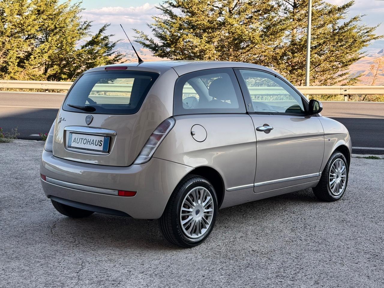 Lancia Ypsilon 1.2 69 CV Platino - SOLI 31.000KM