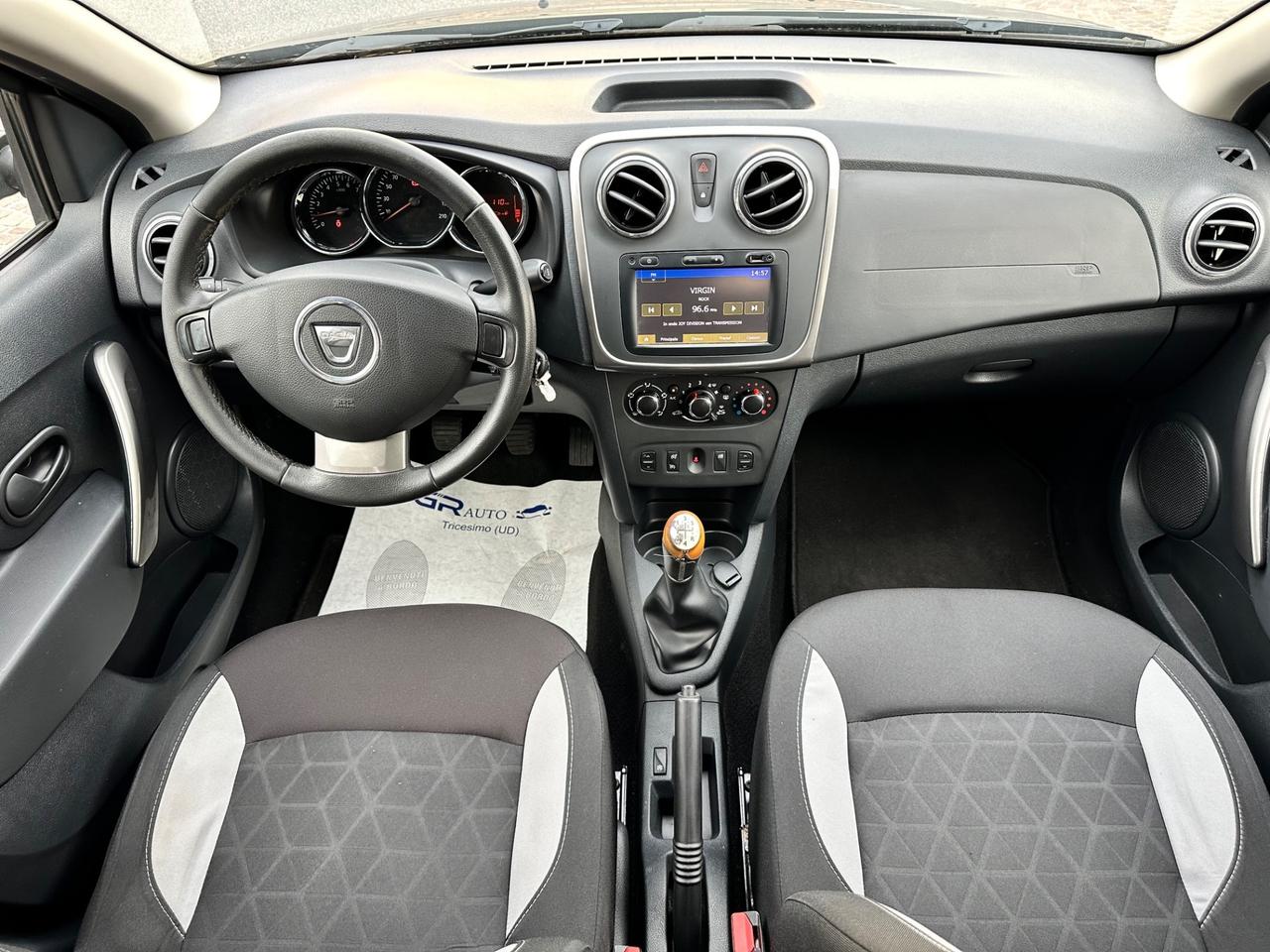 Dacia Sandero Stepway - 1.0Bz 90CV 5P - Neopatentati