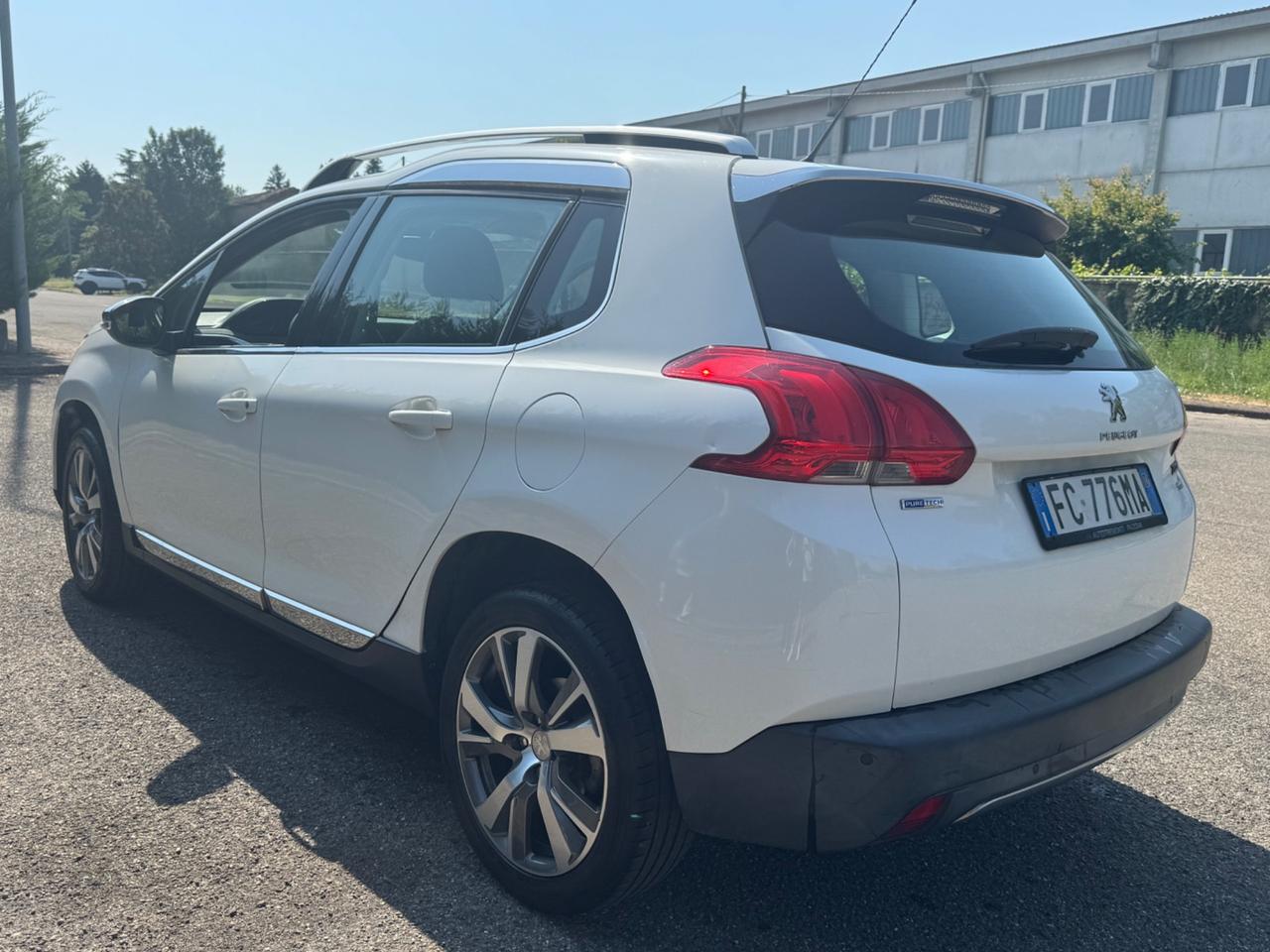 Peugeot 2008 PureTech 82 Allure