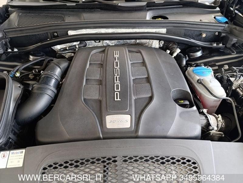 Porsche Macan 3.0 S Diesel*TETTO*PDC*XENON*