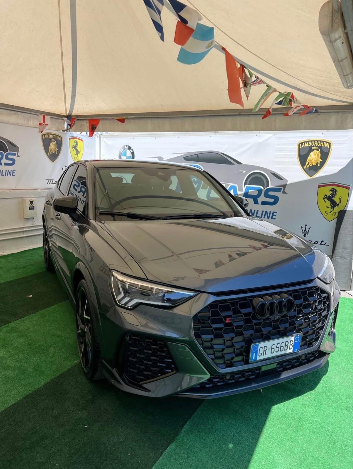 Audi Q3 RS quattro S tronic