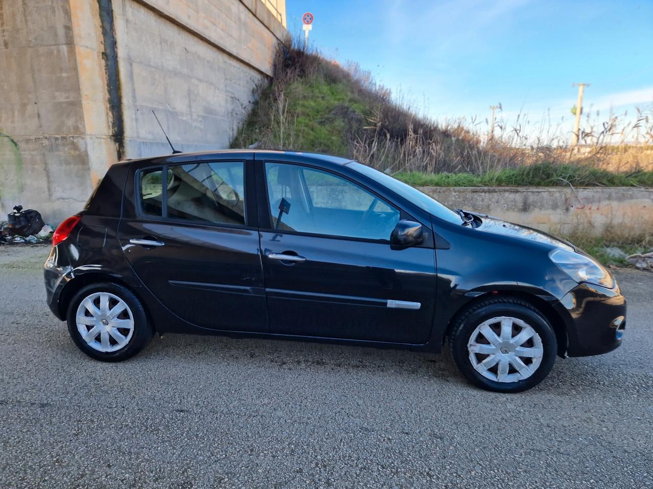 Renault Clio 1.2 16V 5 porte GPL Dynamique