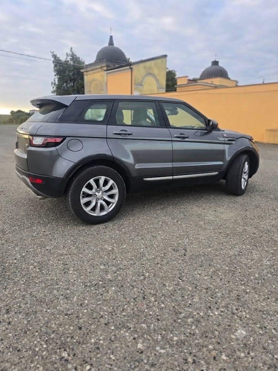 LAND ROVER RANGE ROVER EVOQUE 2.0 TD4 SE 150 CV AUTOMATICA – 55.390 KM CERTIFICATI
