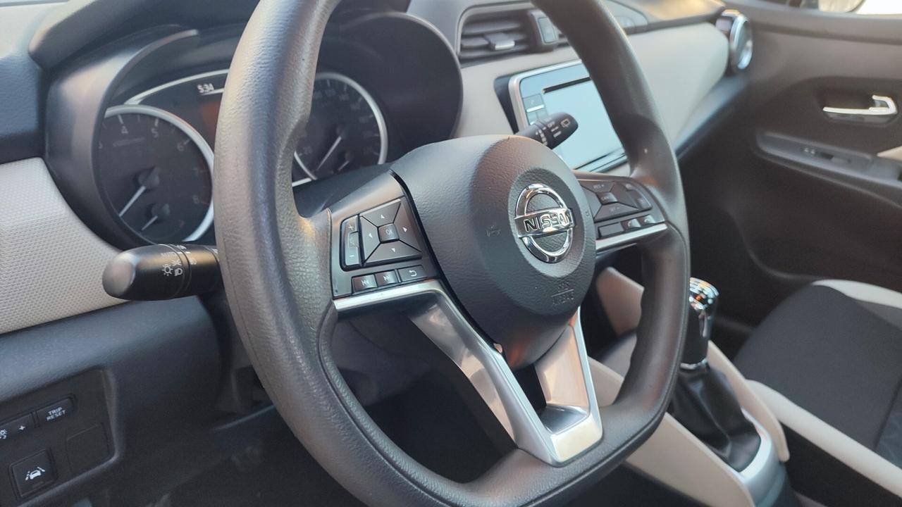 Nissan Micra 1.0L 12V 5 porte Visia