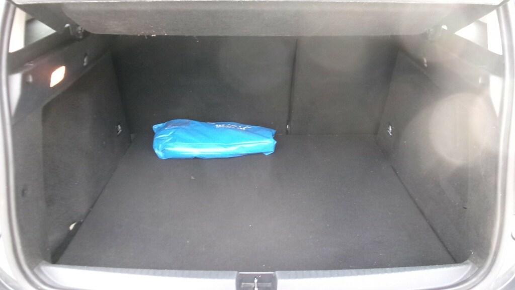 Renault Captur 1.5 Blue dCi Intens EDC