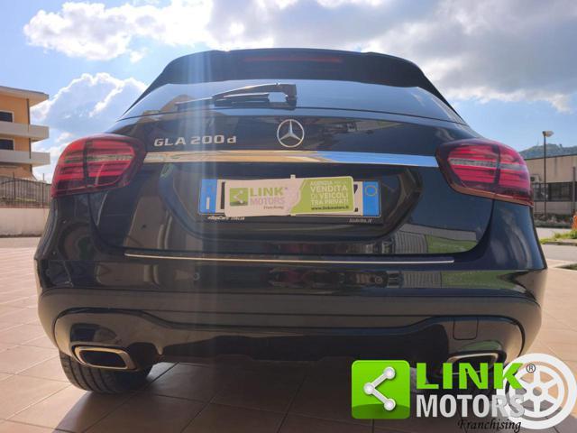 MERCEDES-BENZ GLA 200 d Automatic Sport