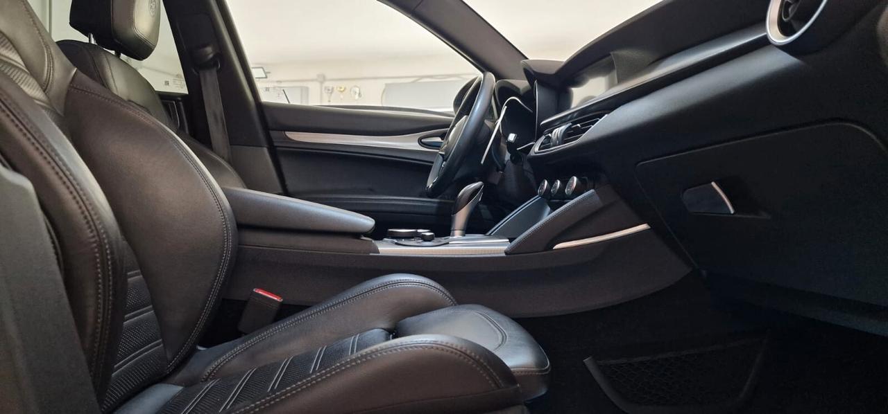 STELVIO 2.2 JTM 210 CV VELOCE BLU MISANO TETTO PANORAMICO