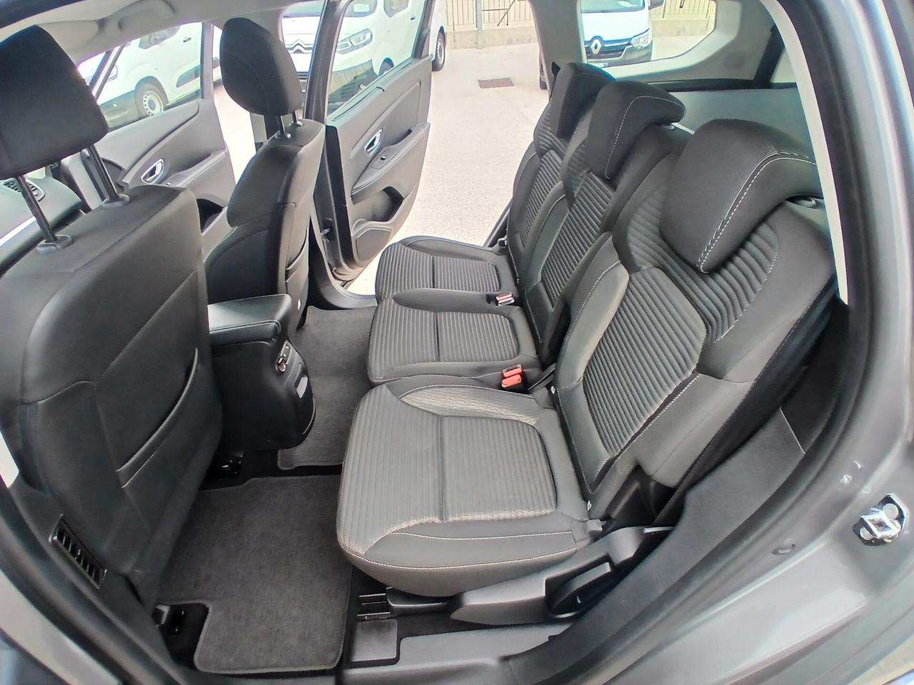 RENAULT GRAND SCENIC 7 POSTI DCI 120CV 2020