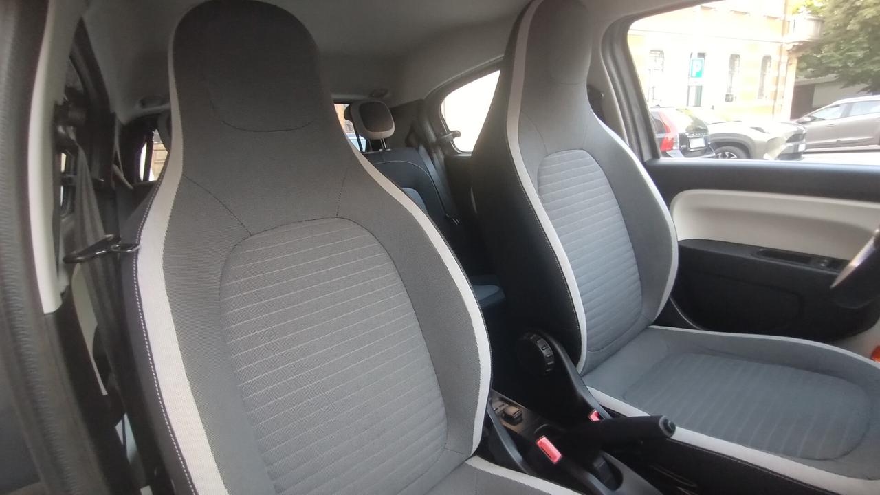 Renault Twingo SCe EDC Lovely