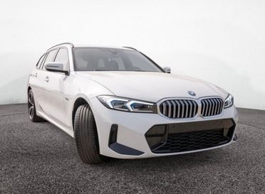 BMW 330 e Touring M-Sport IBRIDA PLUG IN NUOVO MODELLO