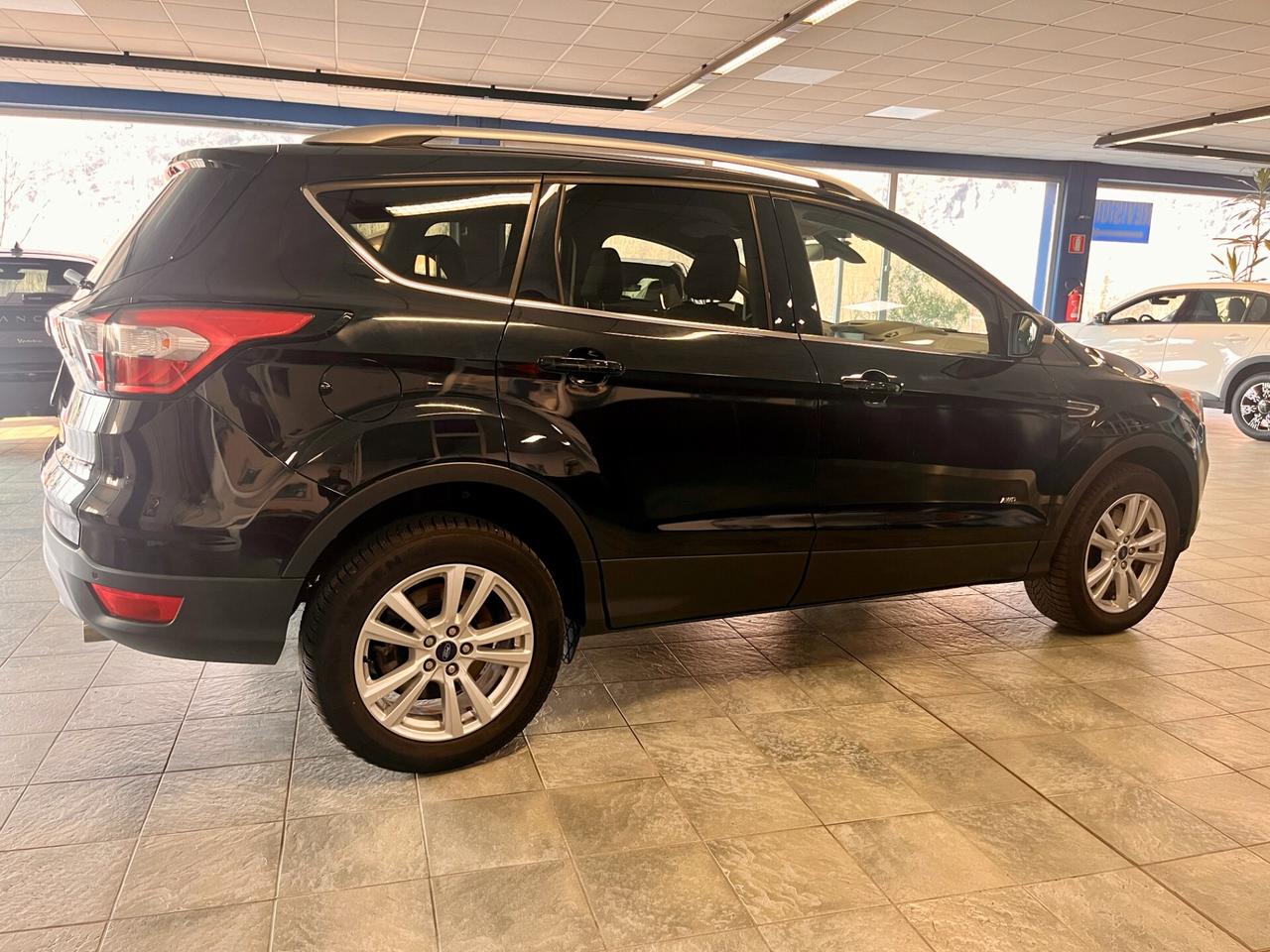 Ford Kuga 2.0 TDCI 150 CV S&S 4WD Titanium