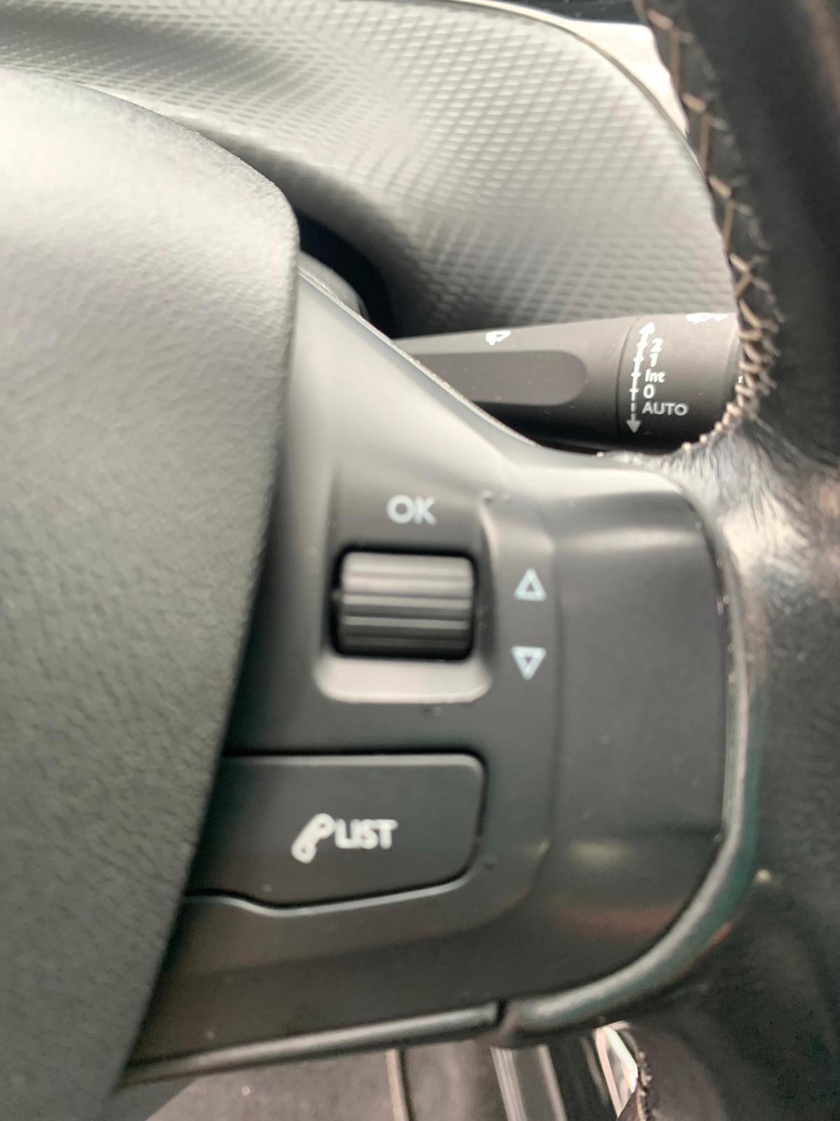 Peugeot 2008 BlueHDi 120 S&S Allure