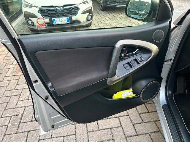 Toyota RAV 4 RAV4 2.2 D-4D 136 CV DPF Sol