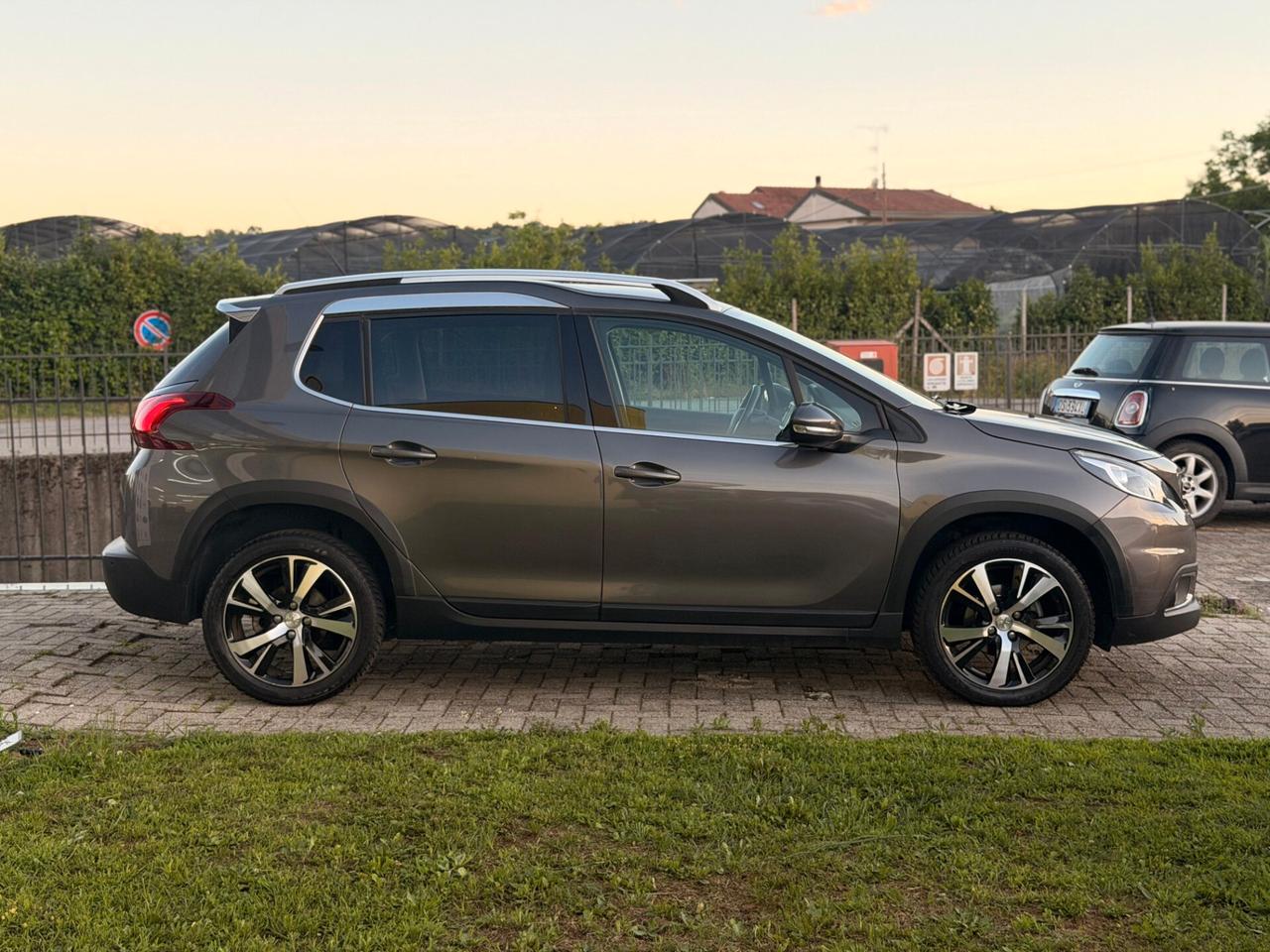 Peugeot 2008 1.6 BlueHdi 100 cv