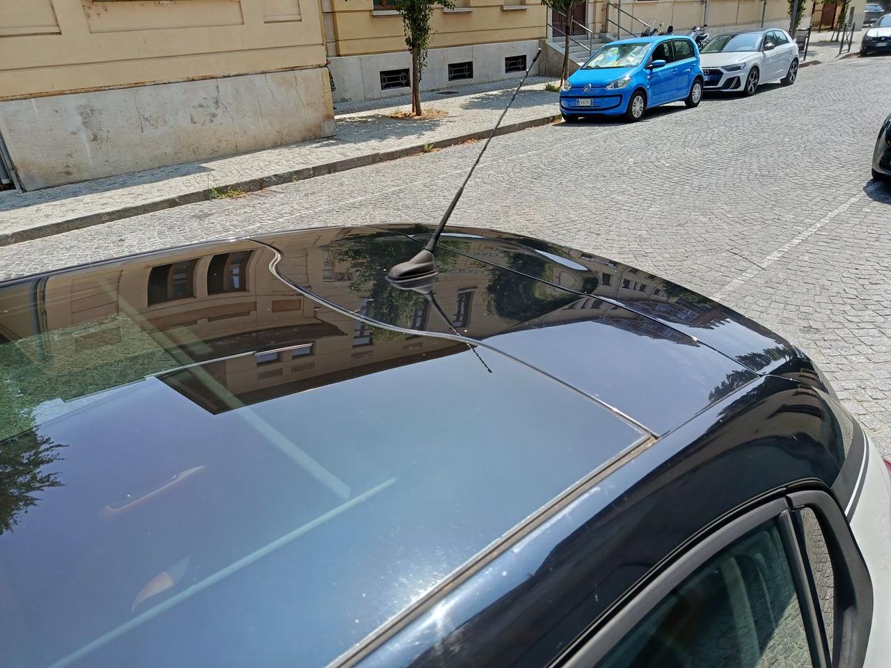 Citroen C3 Shine 1.6 Blue HDi 100 #11828