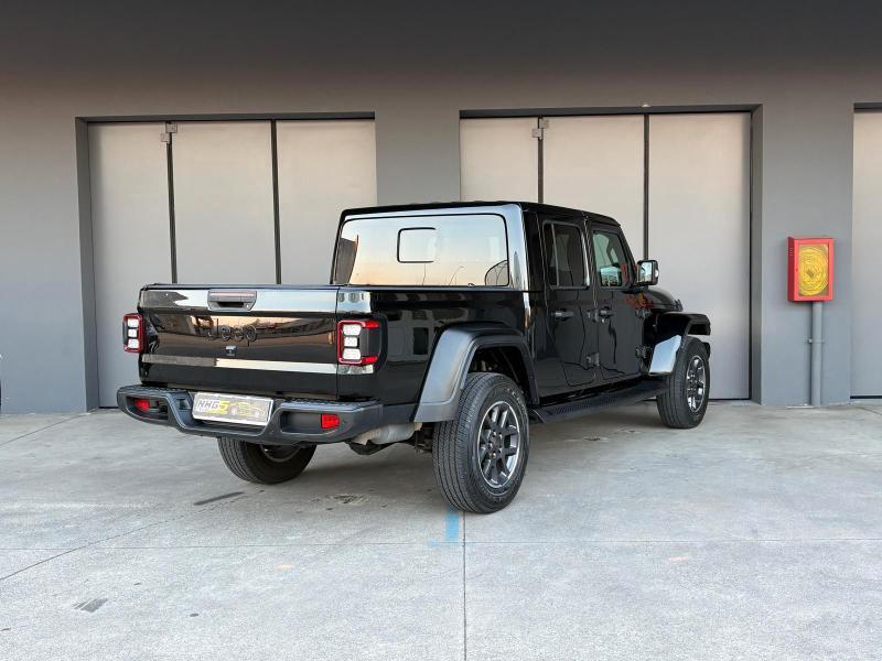 Jeep Gladiator 3.0 V6 Overland 4wd auto