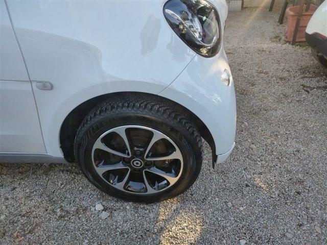 SMART ForTwo 1.0 AndroidAuto,CRUISE,CERCHI LEGA,CLIMA ..