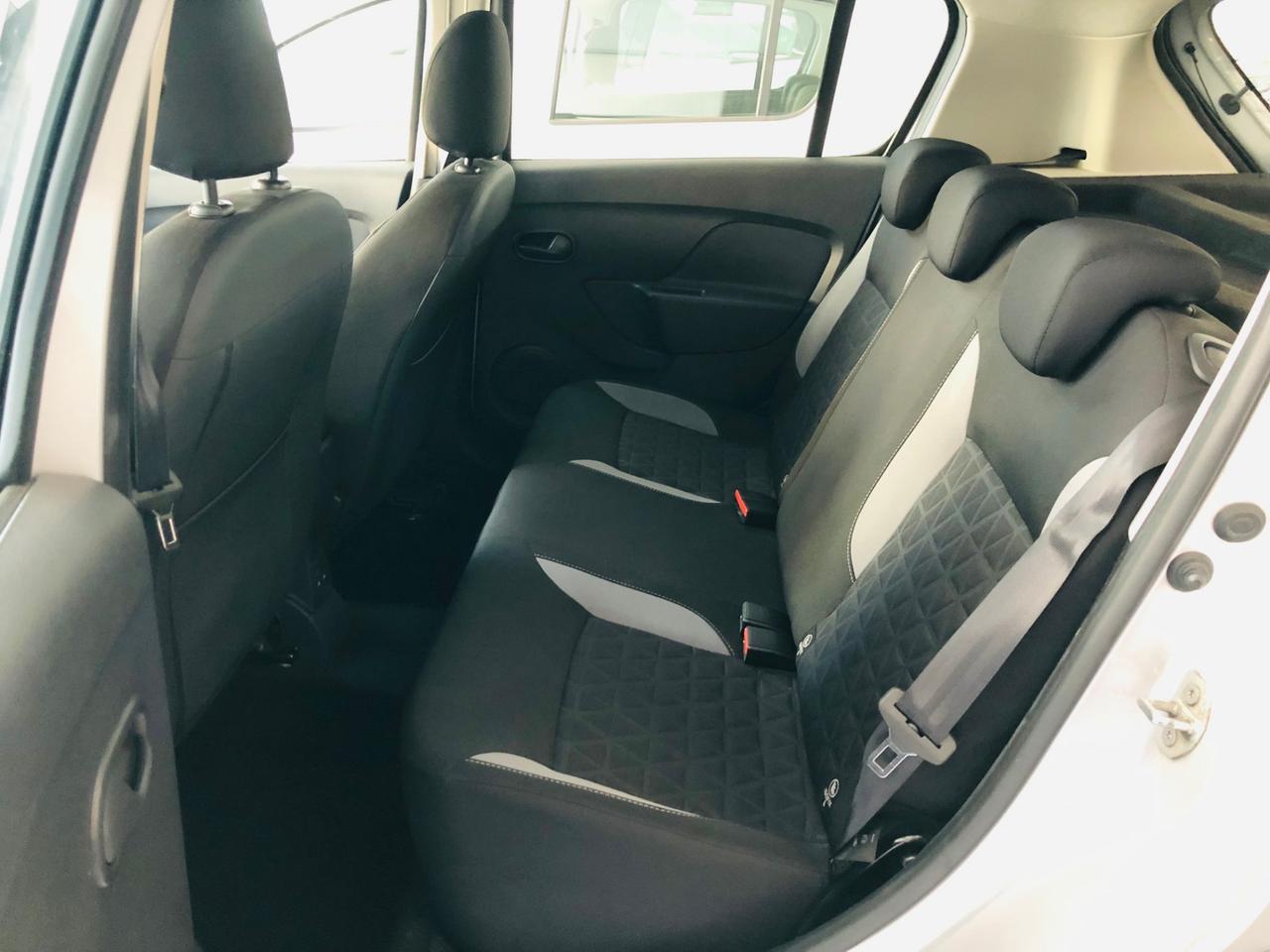 Dacia Sandero Stepway 900 TCe - Autonavigli