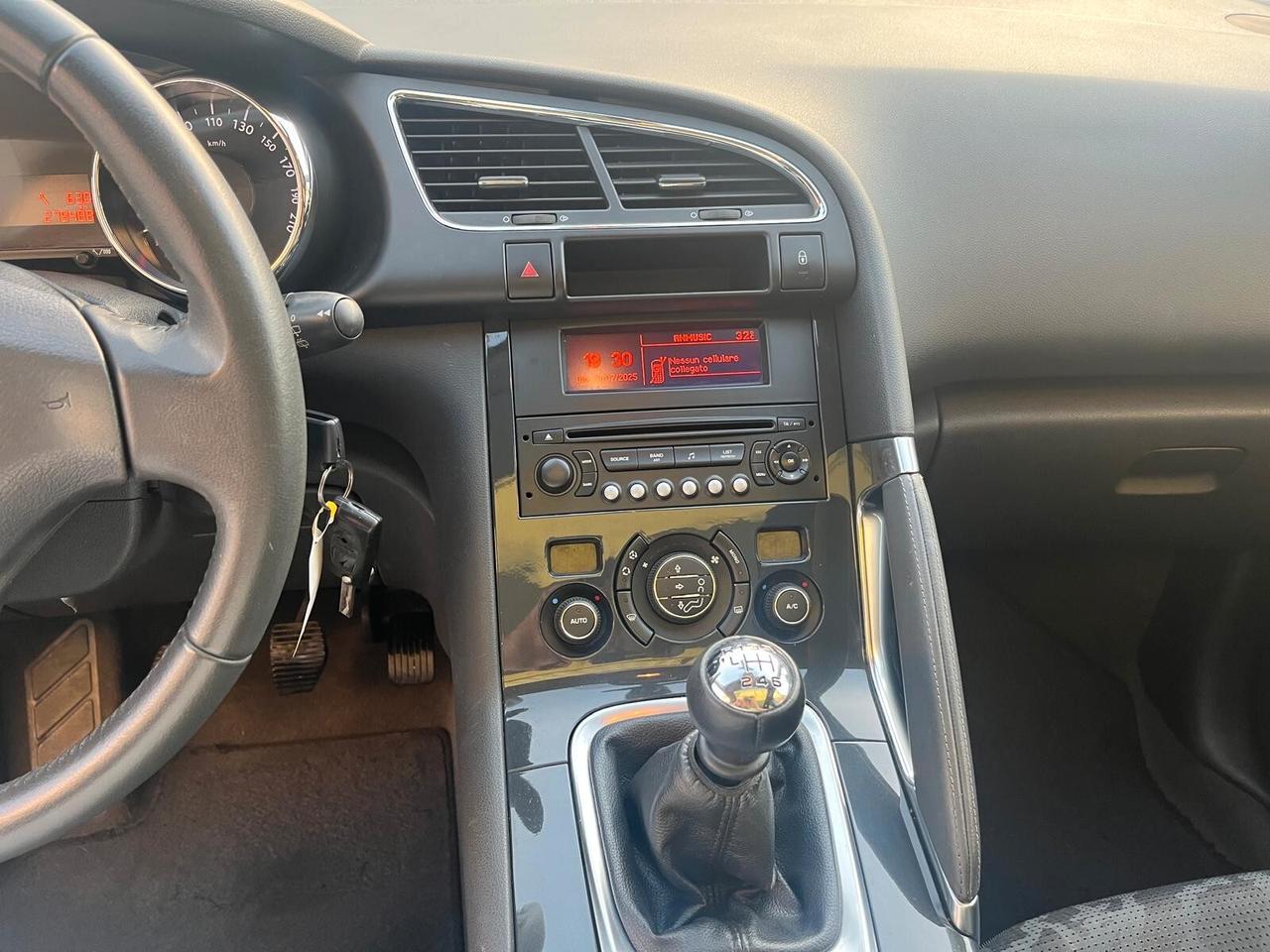 Peugeot 3008 1.6 HDi 112CV Tecno