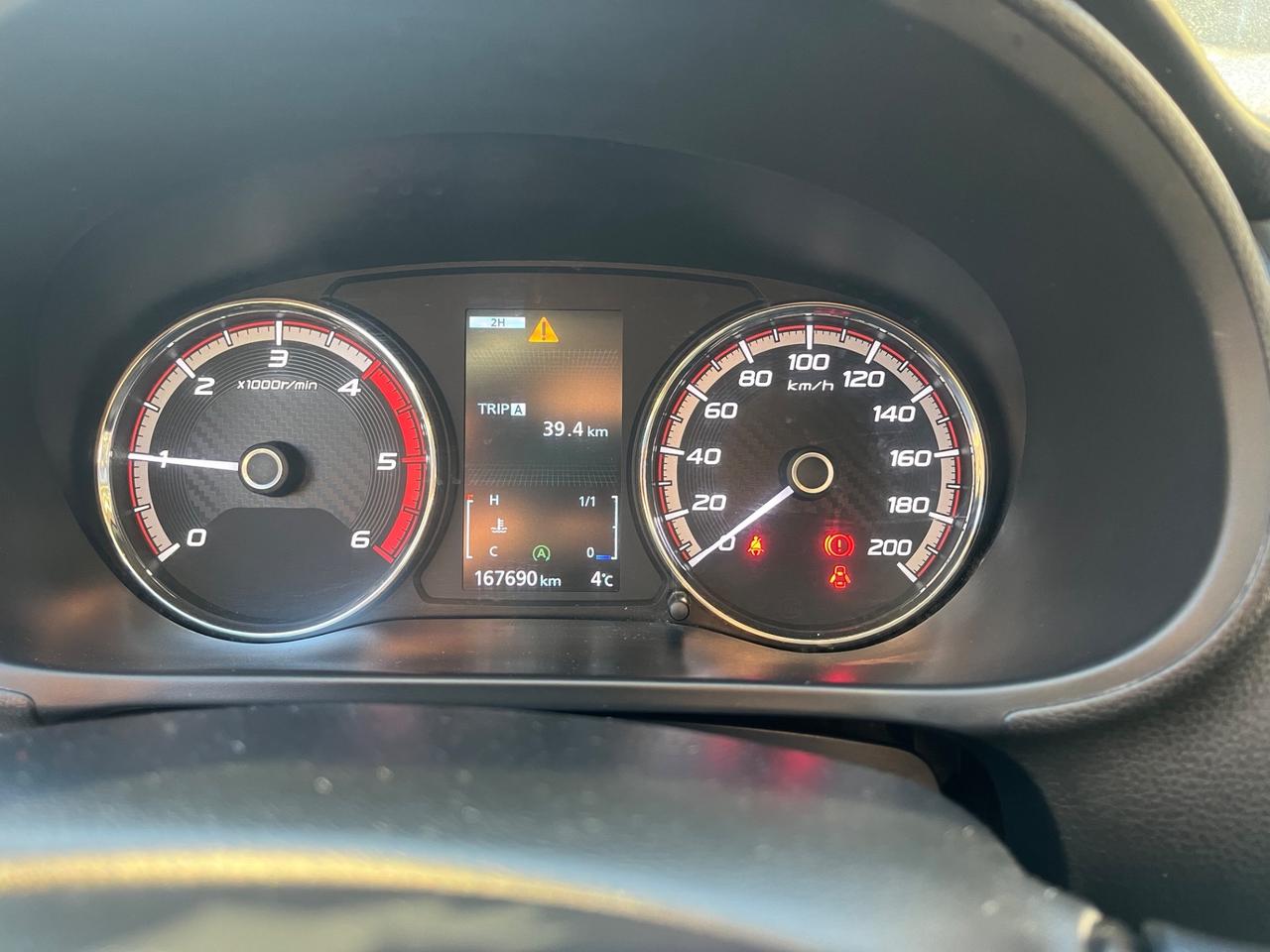 Mitsubishi L200 2.3 D Club Cab 4x4 Super Select Intense