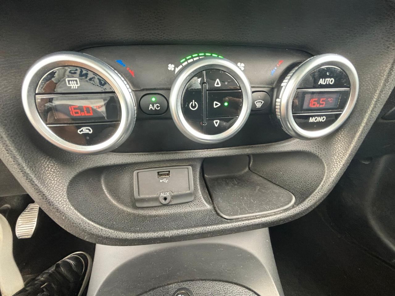 Fiat 500L 500 L 0.9 TWINAIR TURBO NATURAL POWER LOUNGE