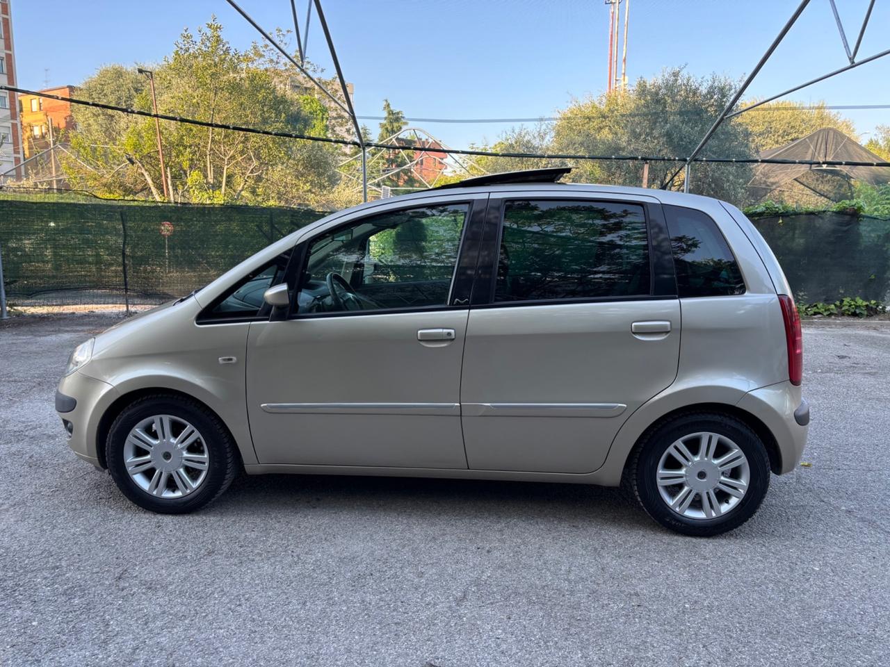 Lancia MUSA 1.4 Platino OK NEOPATENTATI