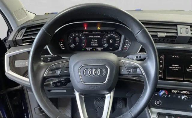 AUDI Q3 35 TFSI Business