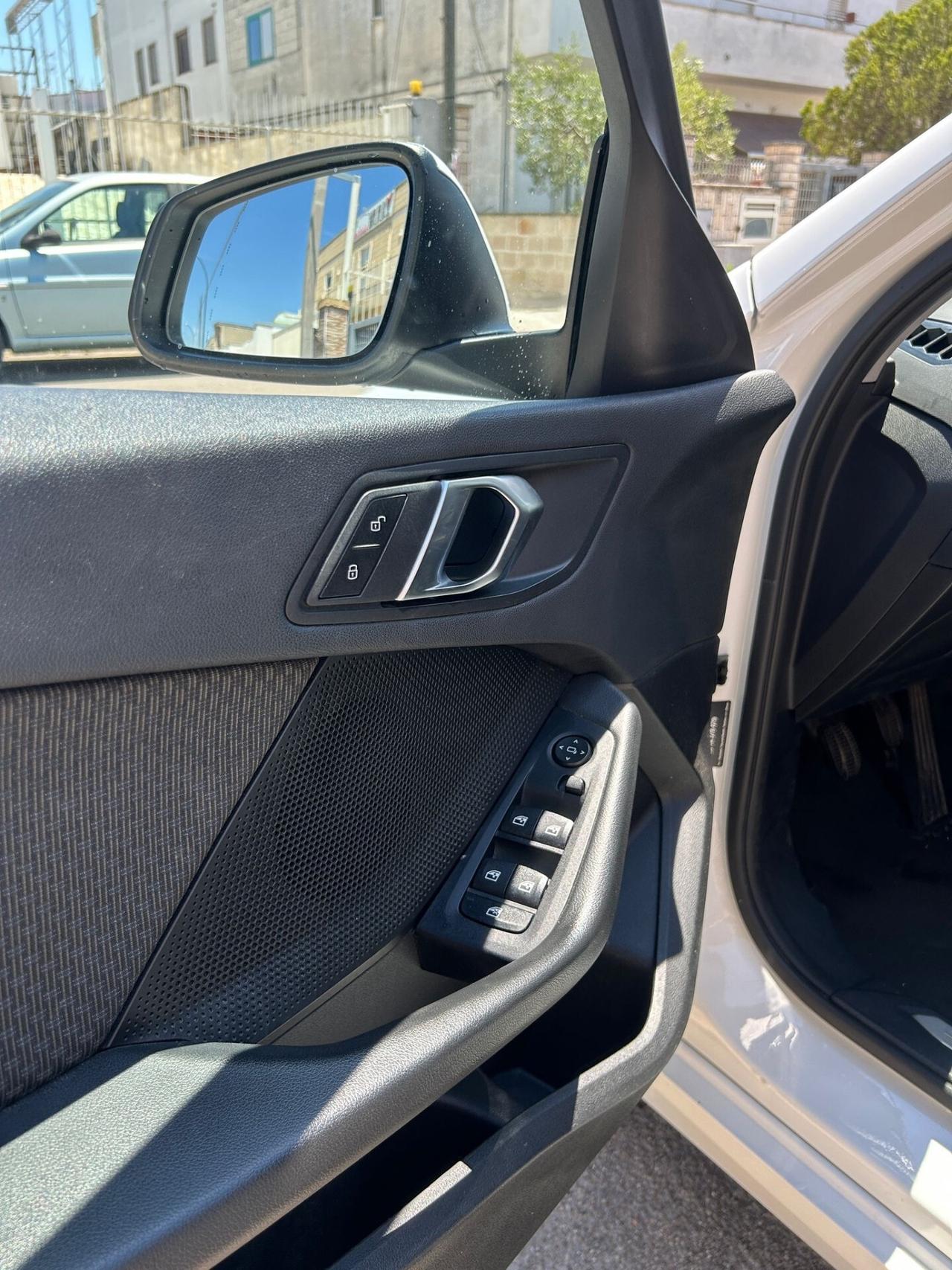 Bmw 116d Business Advantage-2021 AMBIENT/HEAD UP DISPLAY