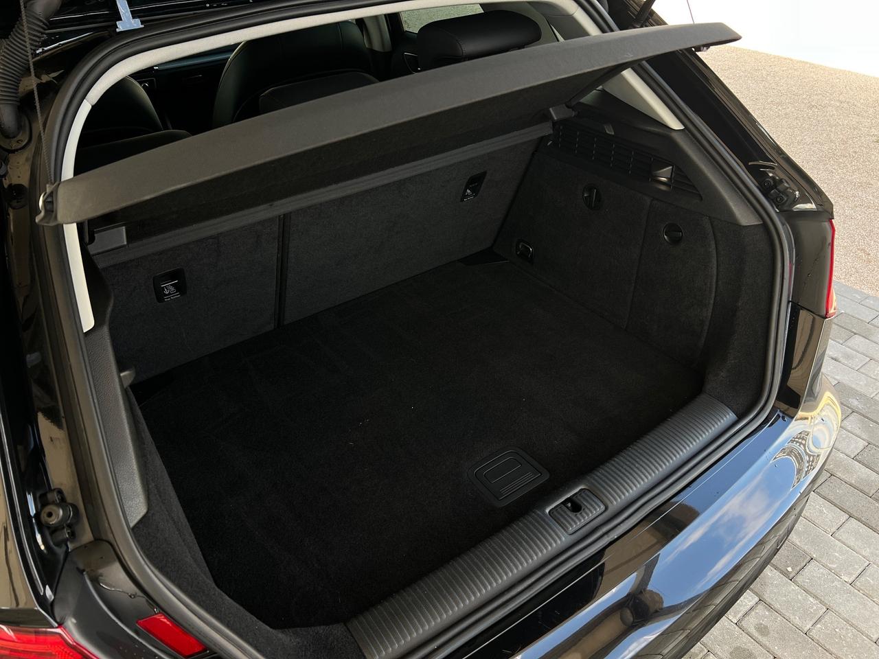 Audi A3 2.0 TDI Attraction 150 Cv PELLE