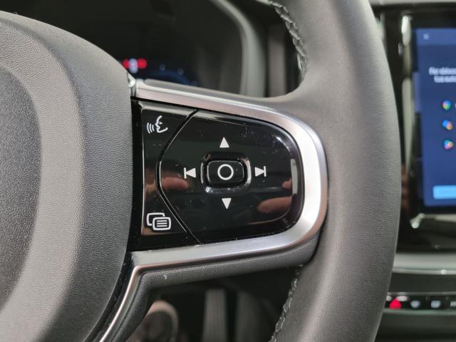 VOLVO XC60 T6 Recharge Plug-in Hybrid AWD automatico Plus Dar