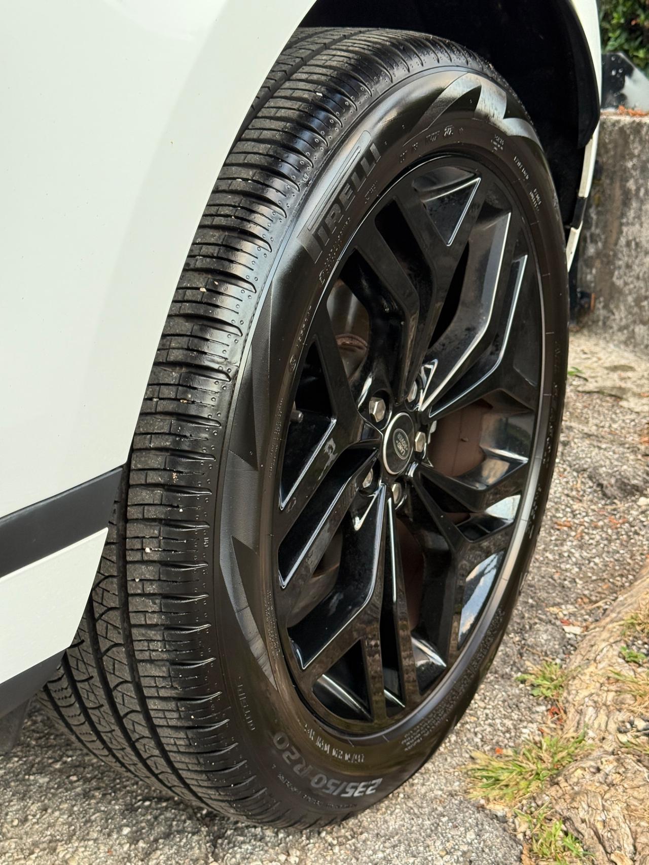 Land Rover Range Evoque 2.0D I4-L.Flw 150CV AWD Auto R-Dynamic SE