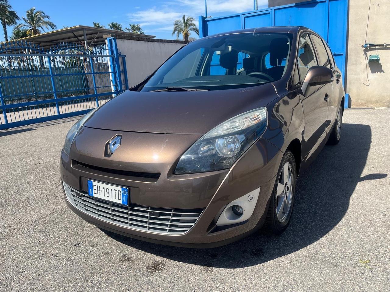 Renault scenic xmode-7 posti -1.5 dci-2011