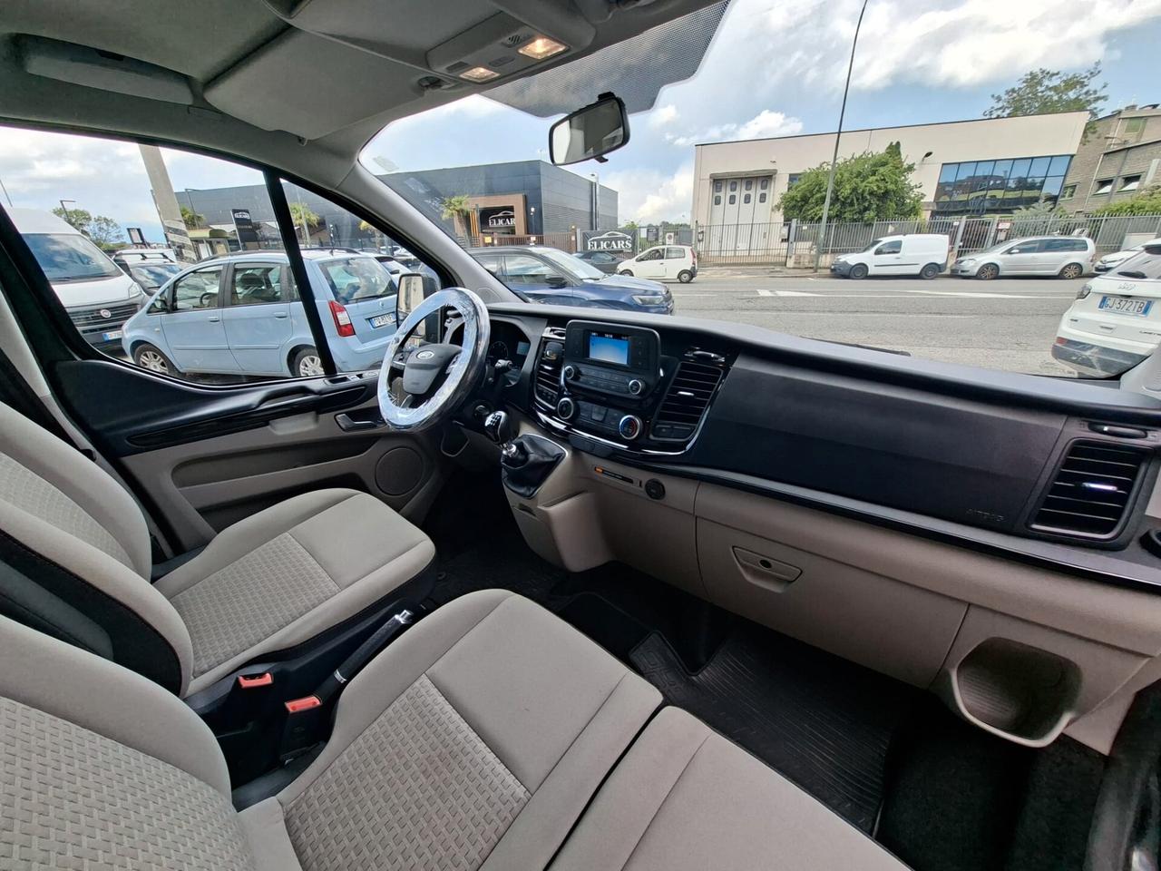 Ford Tourneo Custom 320 2.0 EcoBlue 150CV PC Titanium 77kw - 105cv 9 posti