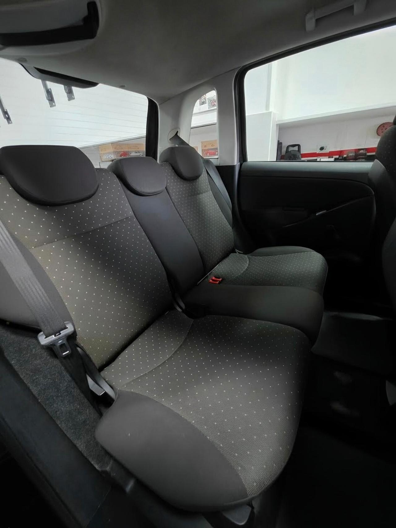Fiat Idea 1.2 16V BlackLabel