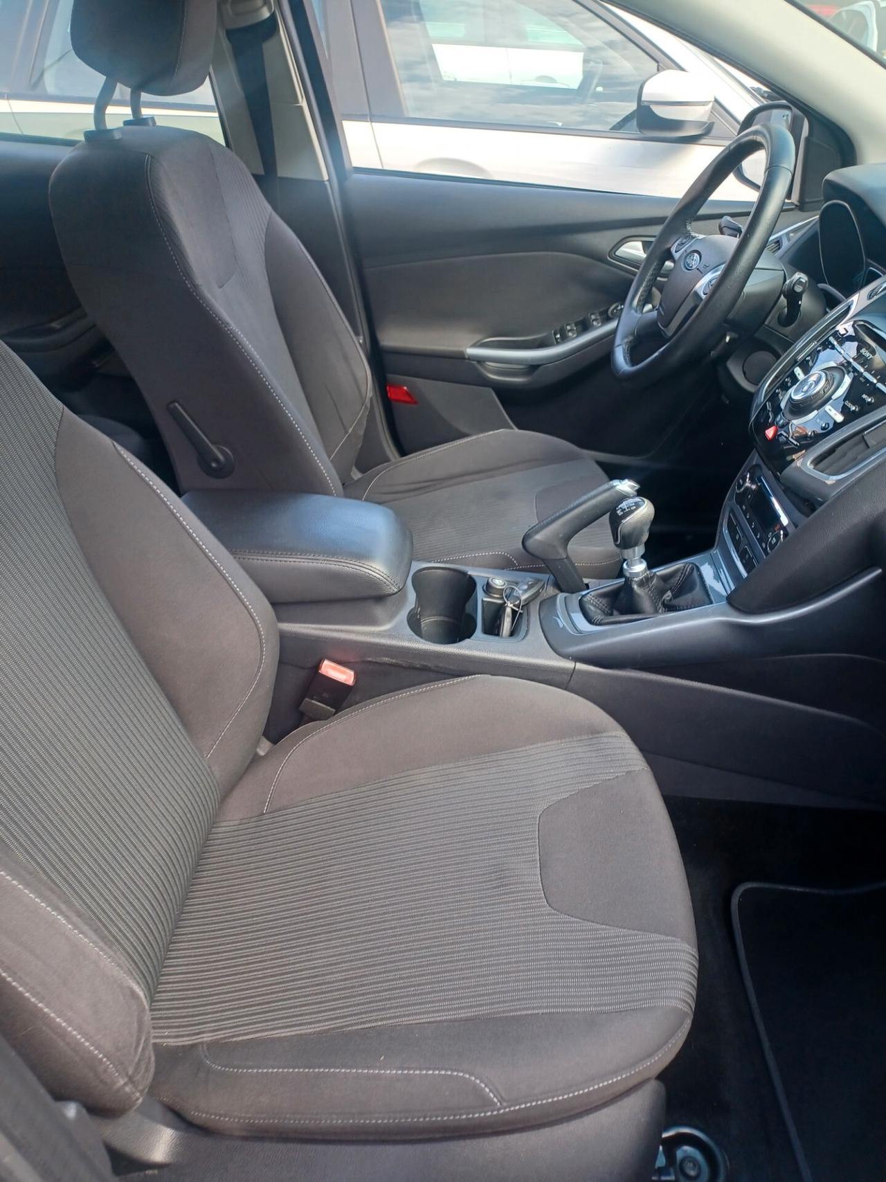Ford Focus 1.0 TITANIUM S.W. ANNO 2013