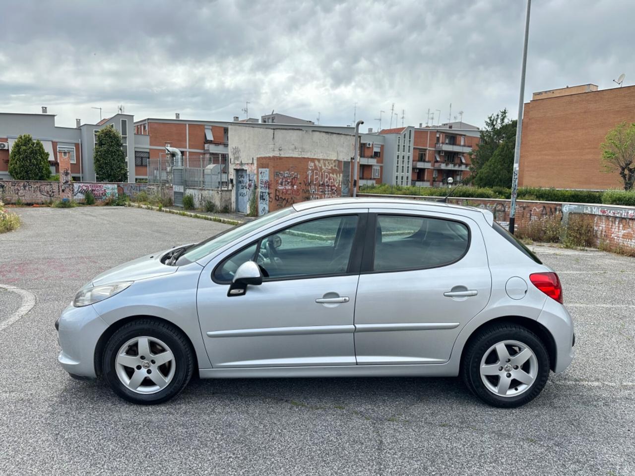 Peugeot 207 1.4 VTi 5p X Line