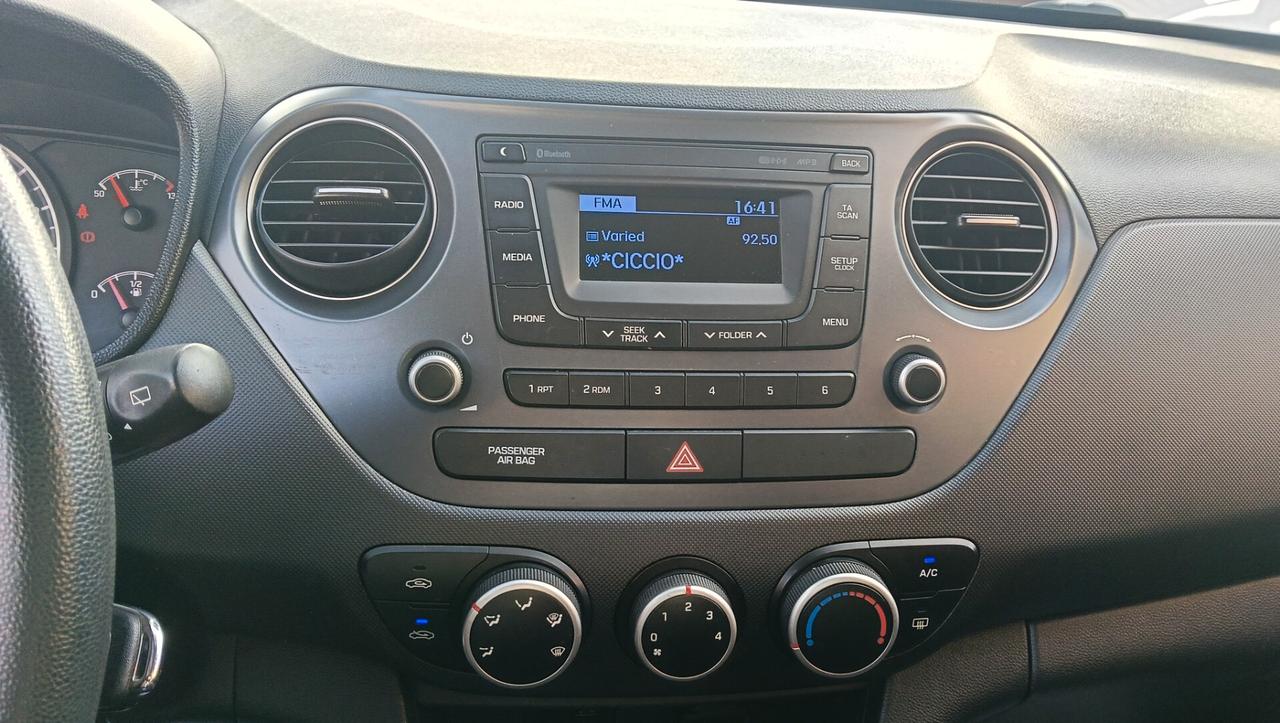 HYUNDAI I10 1.0 BENZINA -PREZZO PROMO!