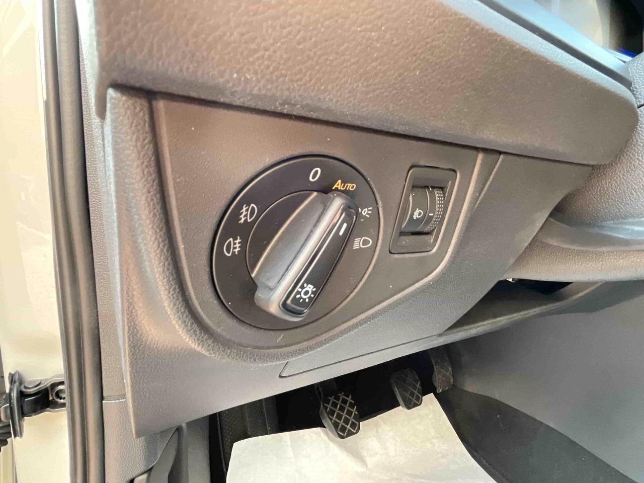 Volkswagen Polo 1.0 LIFE 80cv NEOPATENTATI