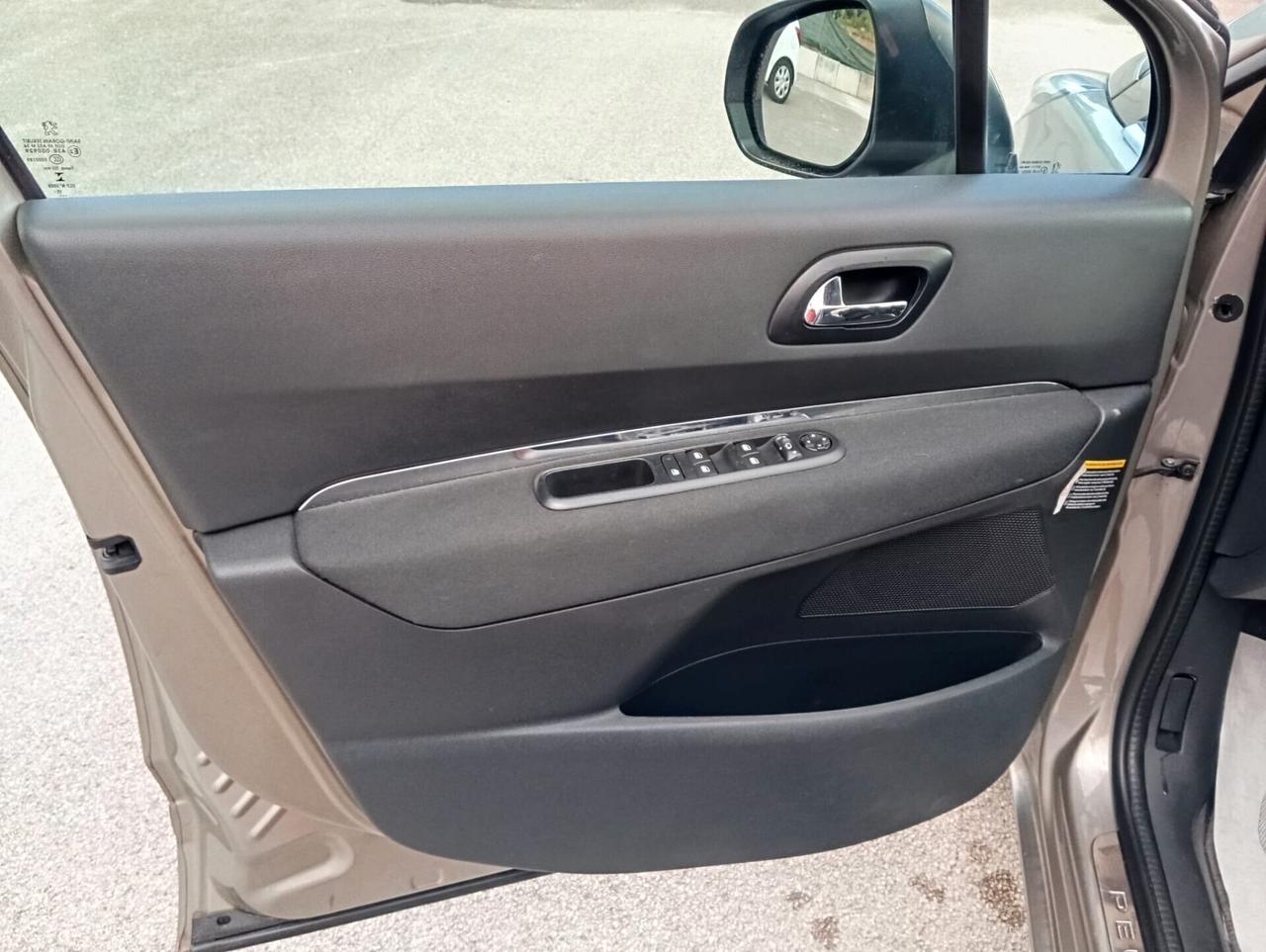 Peugeot 5008 "KM CERTIFICATI" 1.6HDI UNIPRO