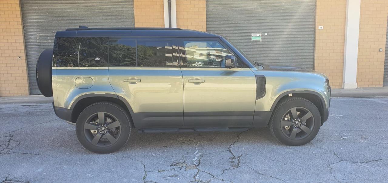 Land Rover Defender 110 3.0D I6 200 CV AWD Auto X-Dynamic SE