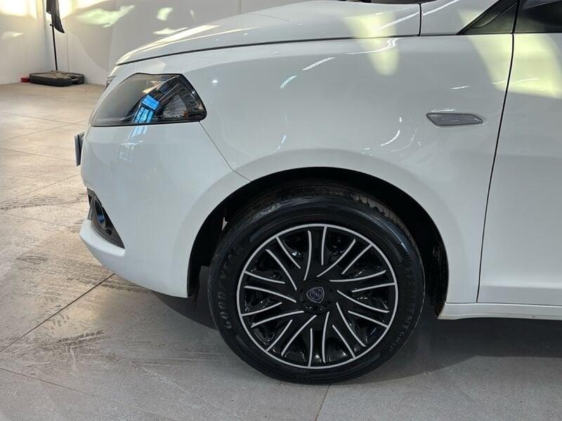 Lancia Ypsilon Ypsilon 1.0 FireFly 5 porte Hybrid Ecochic Gold