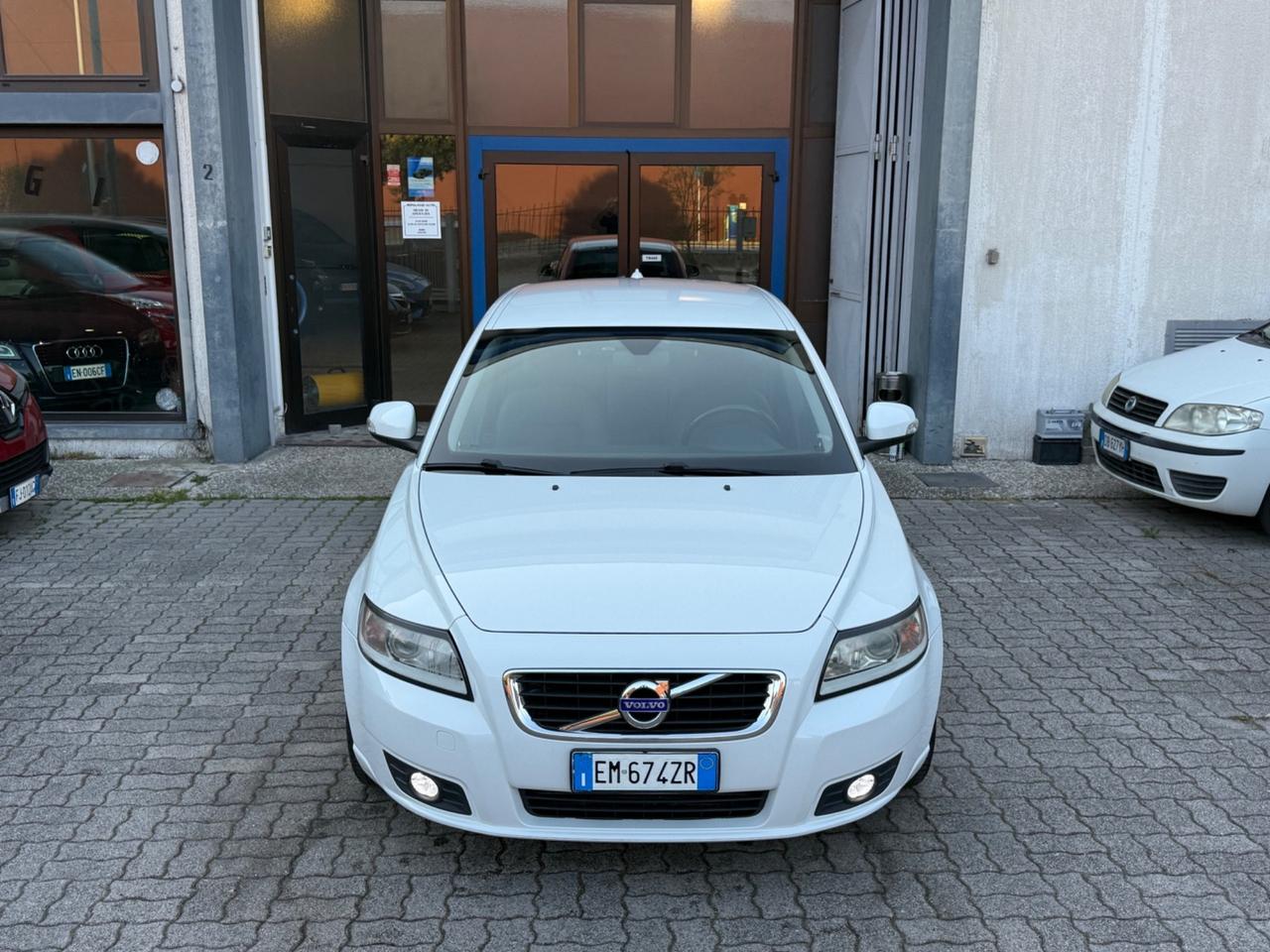 Volvo V50 1.6 D2 R-design cv114