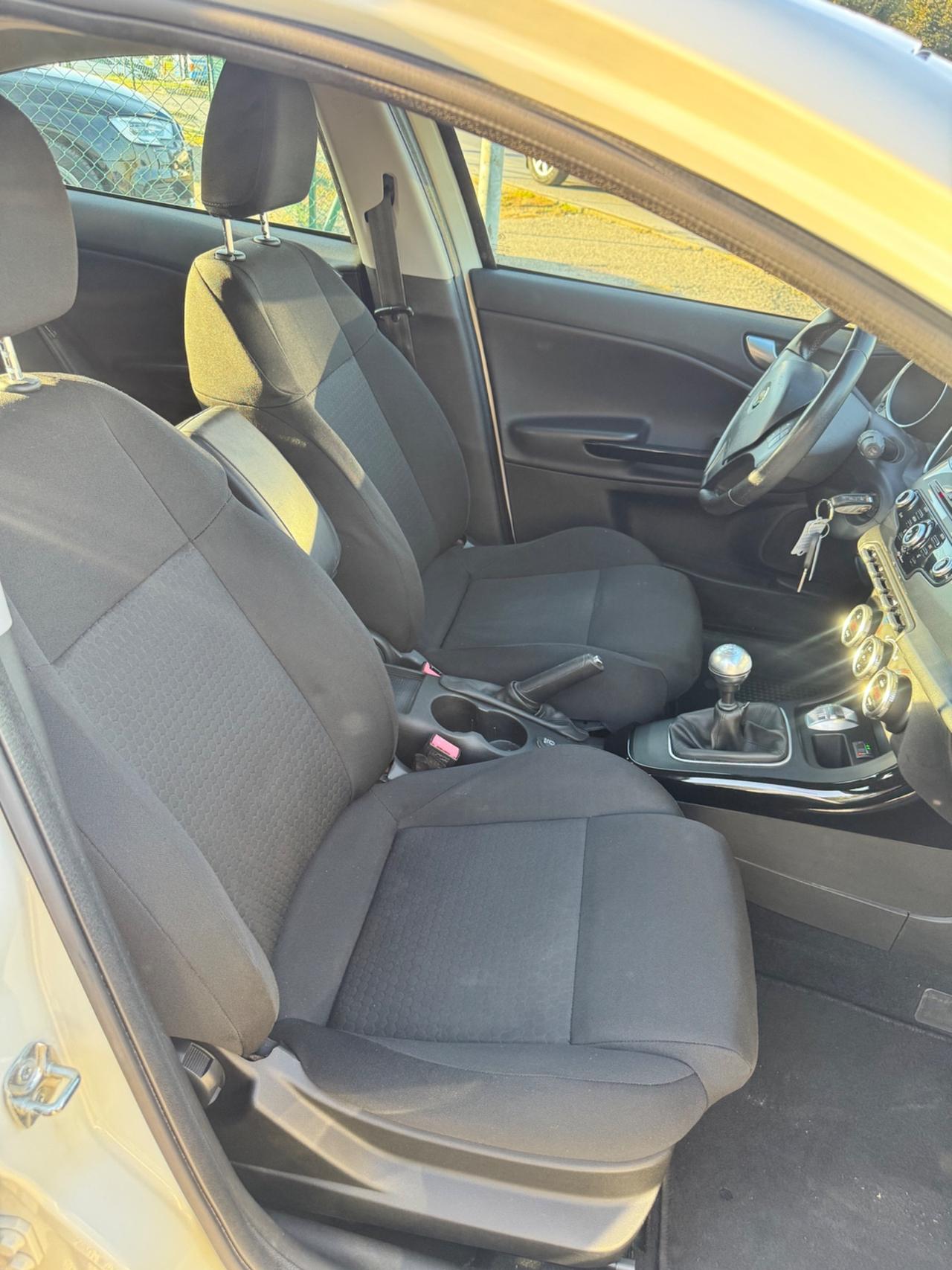 Alfa Romeo Giulietta 1.4 Turbo 120 CV GPL Distinctive