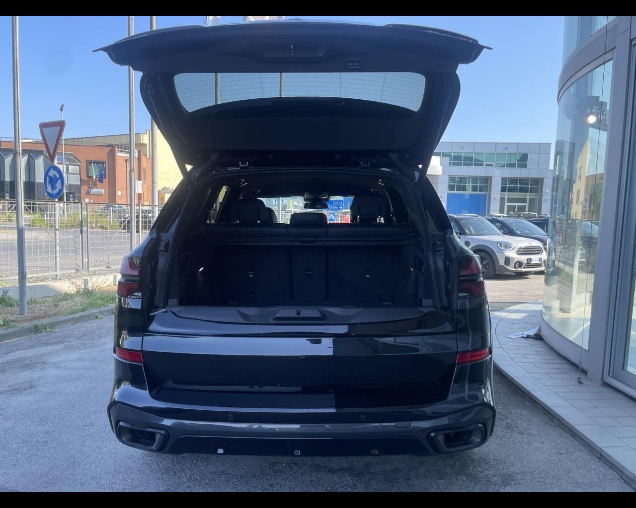 BMW X5 (G05/F95) - X5 xDrive30d 48V Msport