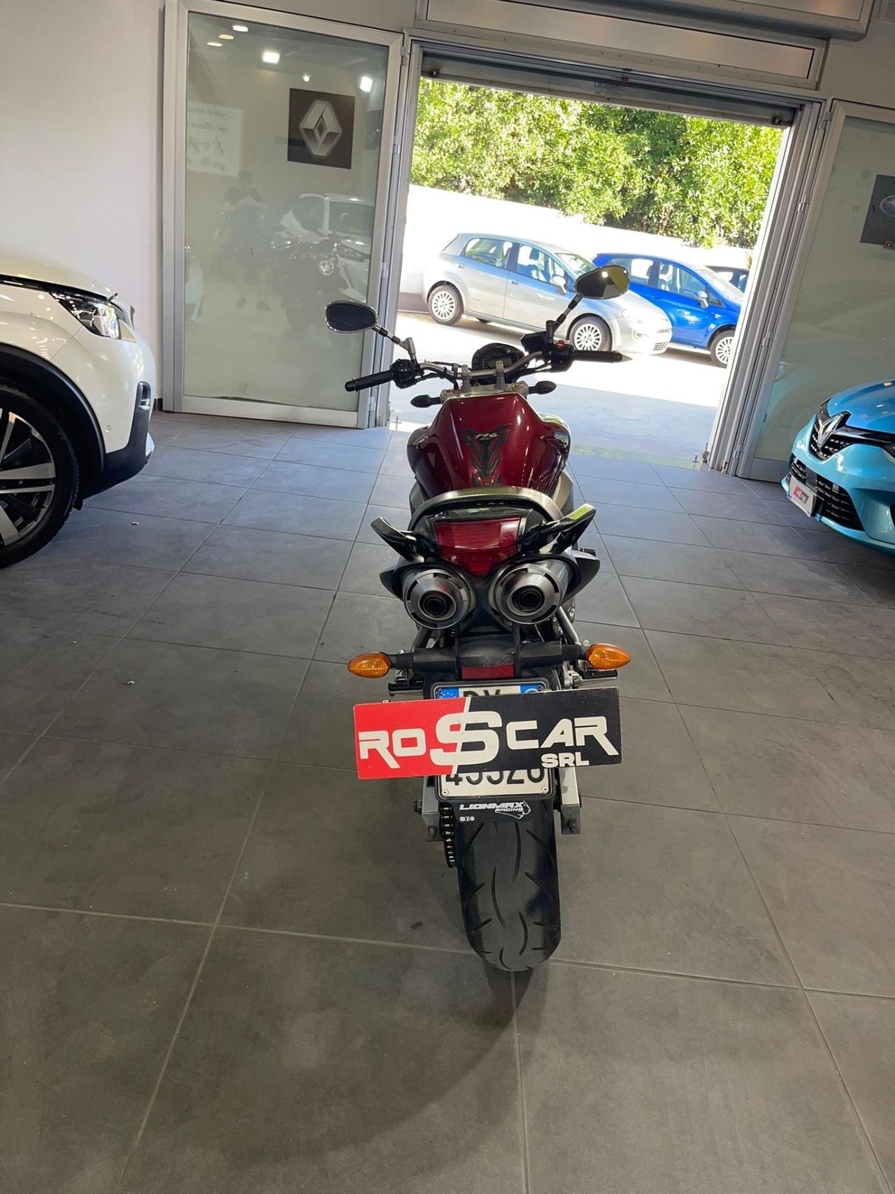 Yamaha FZ6
