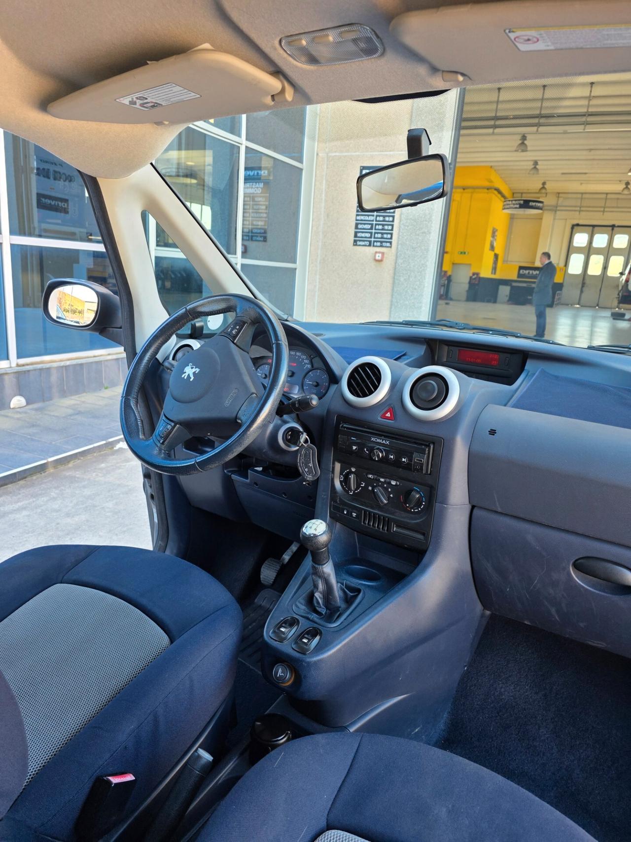 Peugeot 1007 1.4 HDi Sporty