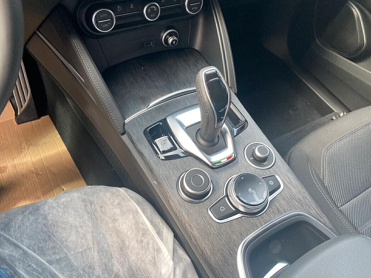 Alfa Romeo Stelvio 2.2 Turbodiesel 160 CV AT8 RWD Sprint my 26